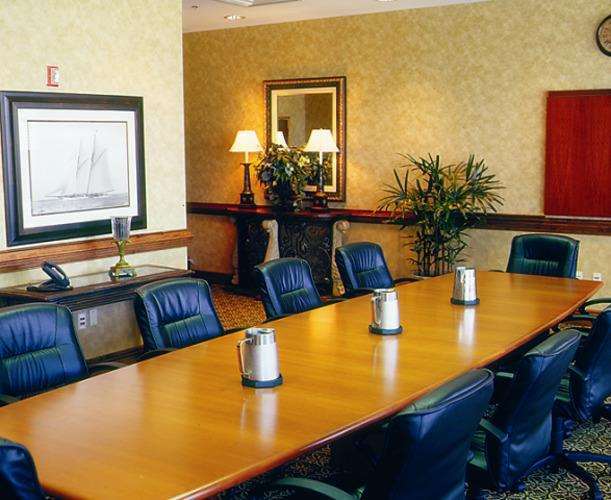 Hotel Embassy By Hilton Destin Miramar 3*