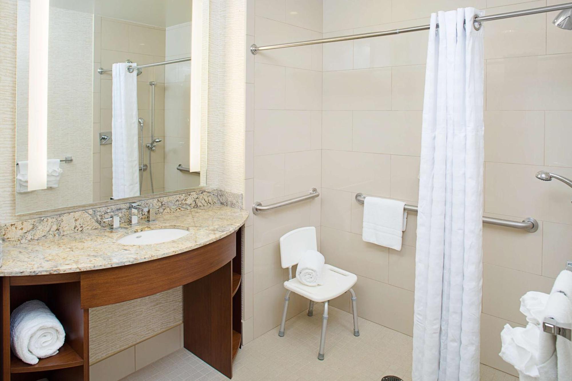 Embassy By Hilton Destin Miramar 3*